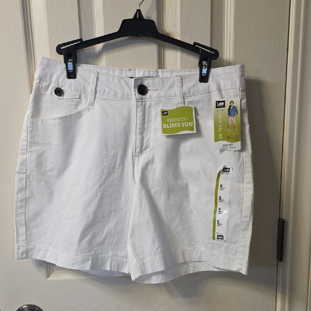 Lee Women's Classic White Bermudas